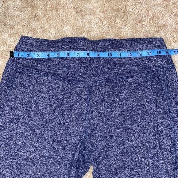 Mondetta Ladies Active Cropped Dark Grey Pants  (Large) - Picture 7 of 9